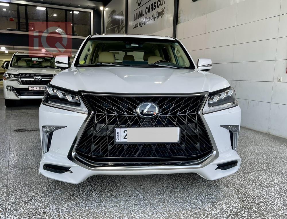 Lexus LX